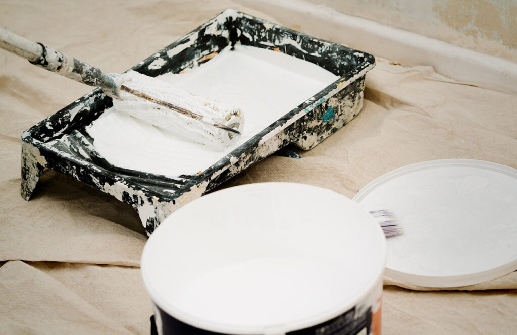 Miért olyan fontos a mélyalapozó a falfestés előtt?