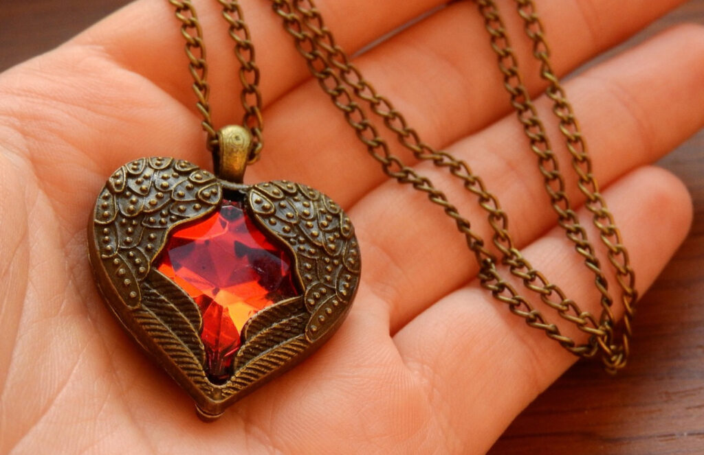 Különleges kiegészítőt keres? Válasszon ásványékszert!