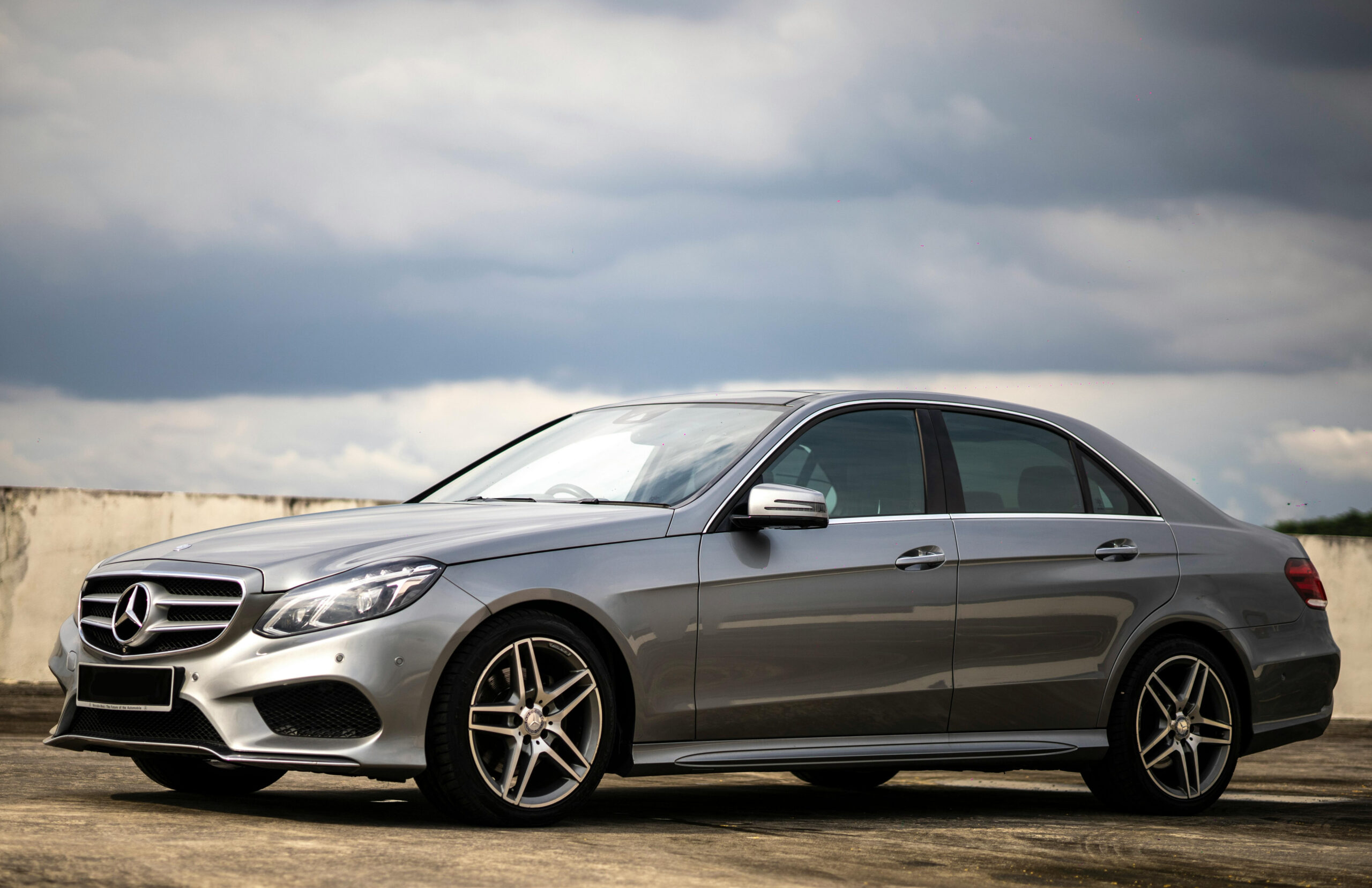 Tartós autóbérlés 2025-ben: minden, amit a bérlőknek tudni kell