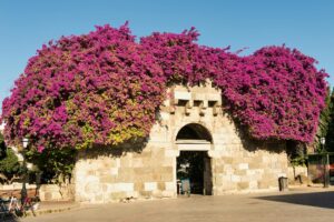 Miért érdemes még a főszezon előtt ellátogatni a görög szigetekre