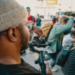 Sokan nem is sejtik hogy a sztárok maguk hívják ki a lesifotósokat