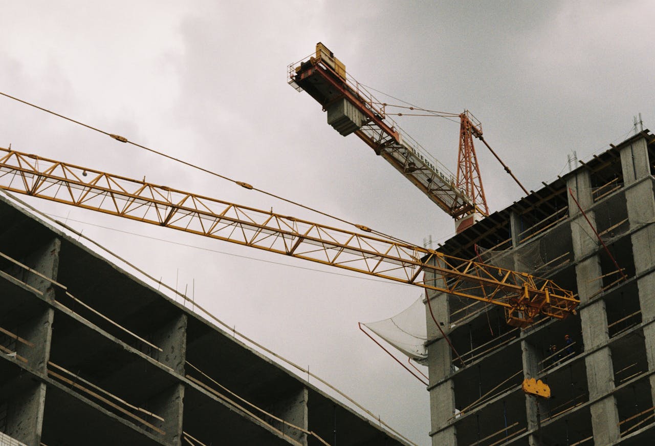 A következő 10 év építőipara: Milyen készségekre lesz szükség a jövő építkezésein?