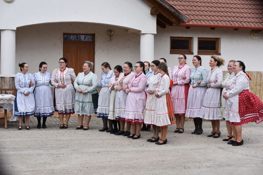 Ismét divatba jött a közösségi táncház a városi fiatalok körében